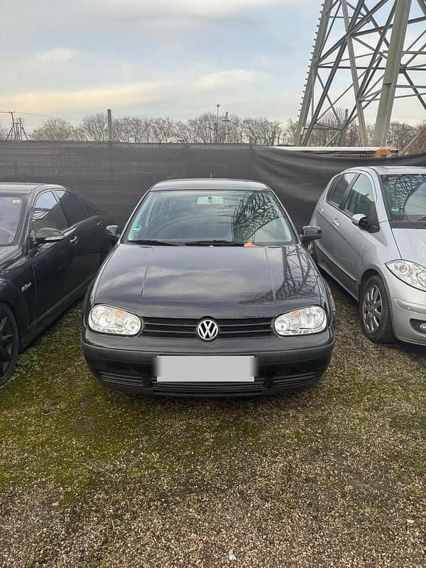 Blau Gebraucht 2002 VW Golf IV Kleinwagen | 780 € (Superpreis) - Bild 1/4