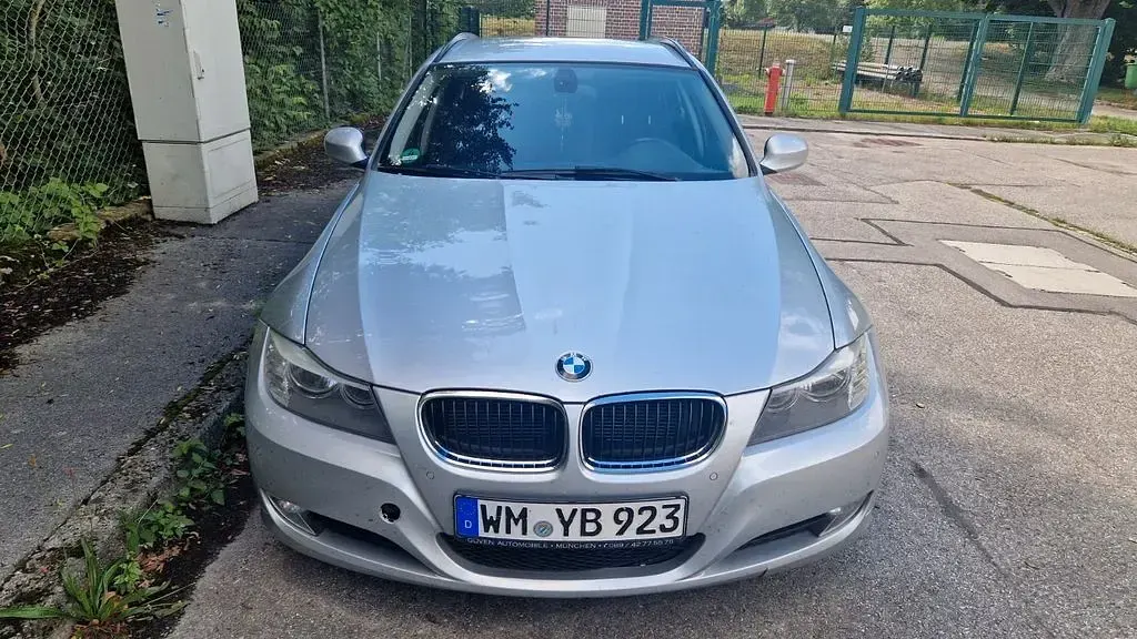 Second-hand BMW 320 184 CP (135 kW) 2011 Argintiu Break