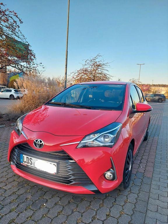 Gebraucht 2019 Toyota Yaris Limousine | 12.800 € (Fairer Preis) - Bild 1/4