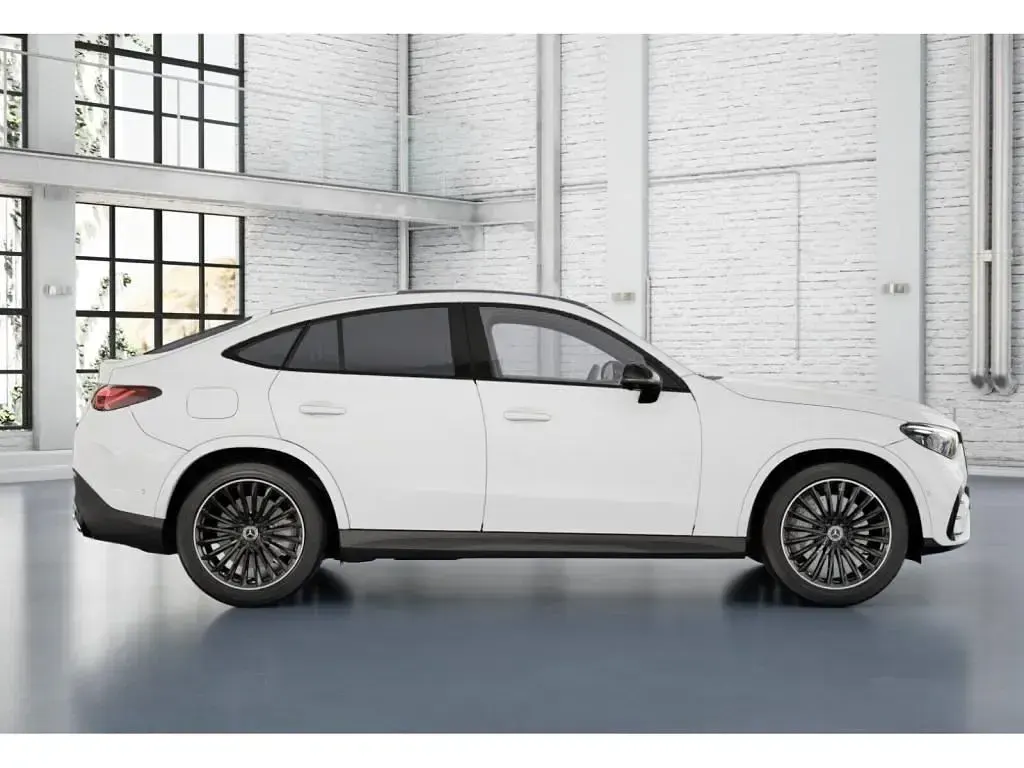 Gebraucht Mercedes GLC450 AMG 367 PS (269 kW) 2025 Unilack polarweiß Coupé