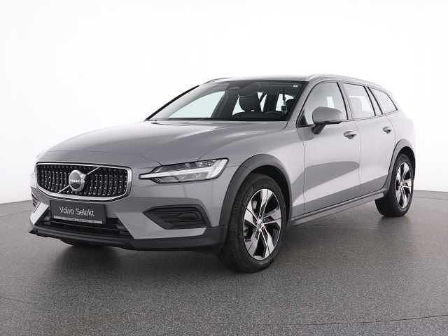 Gebraucht Volvo V60 CC 145 PS (106 kW) 2024 Kombi