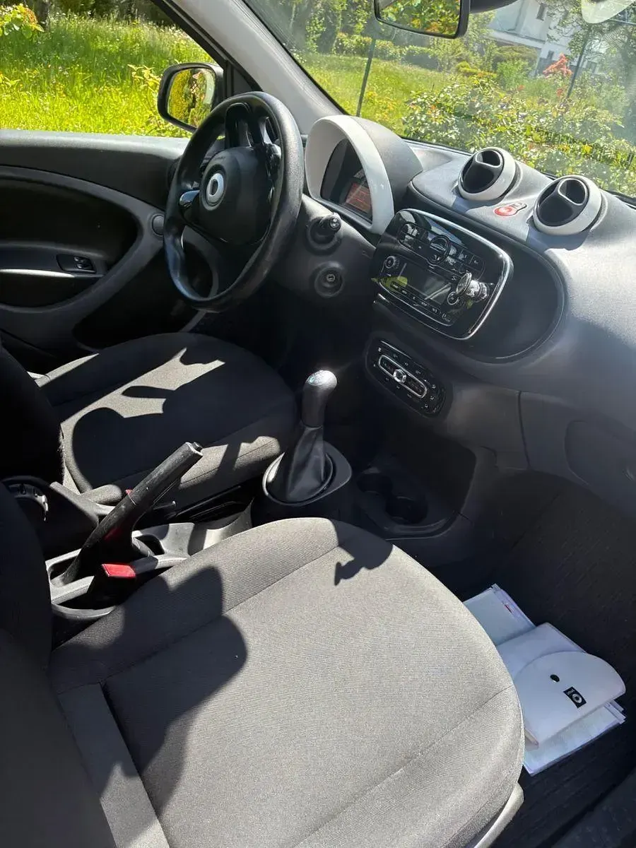 Gebraucht Smart ForFour 71 PS (52 kW) 2017 Weiß Kleinwagen