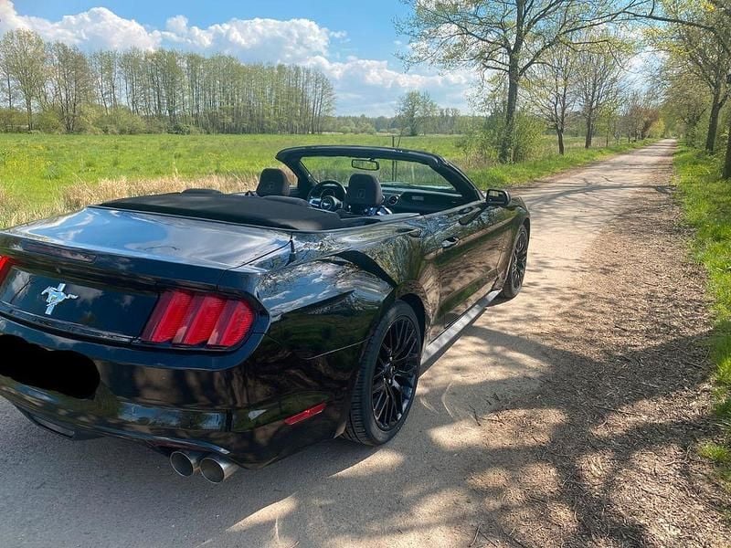 Gebraucht Ford Mustang 317 PS (233 kW) 2016 Schwarz Cabrio