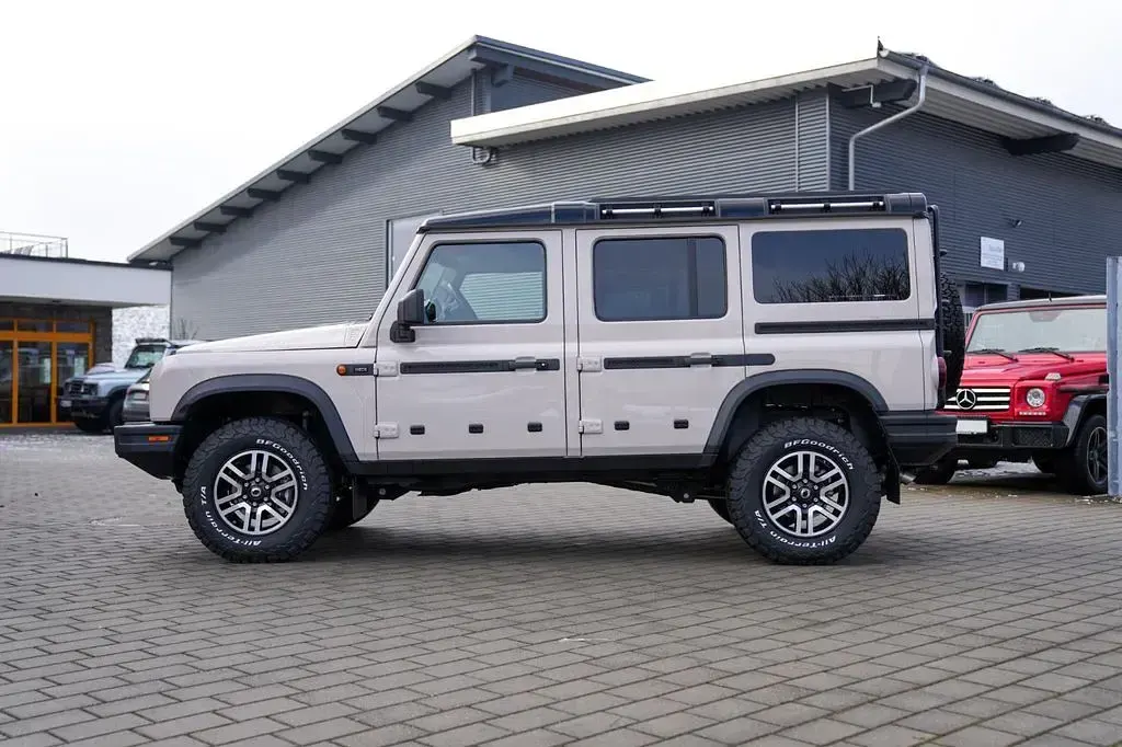 Neu Ineos Grenadier 286 PS (210 kW) 2026 Beige SUV