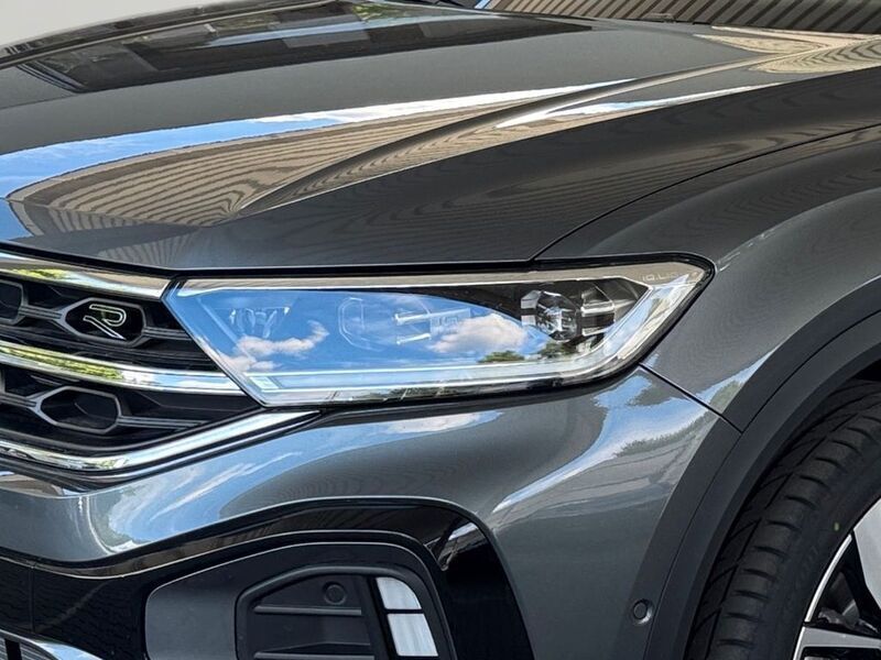 Neu VW T-Roc R-line 190 PS (139 kW) 2025 Grey metallic SUV