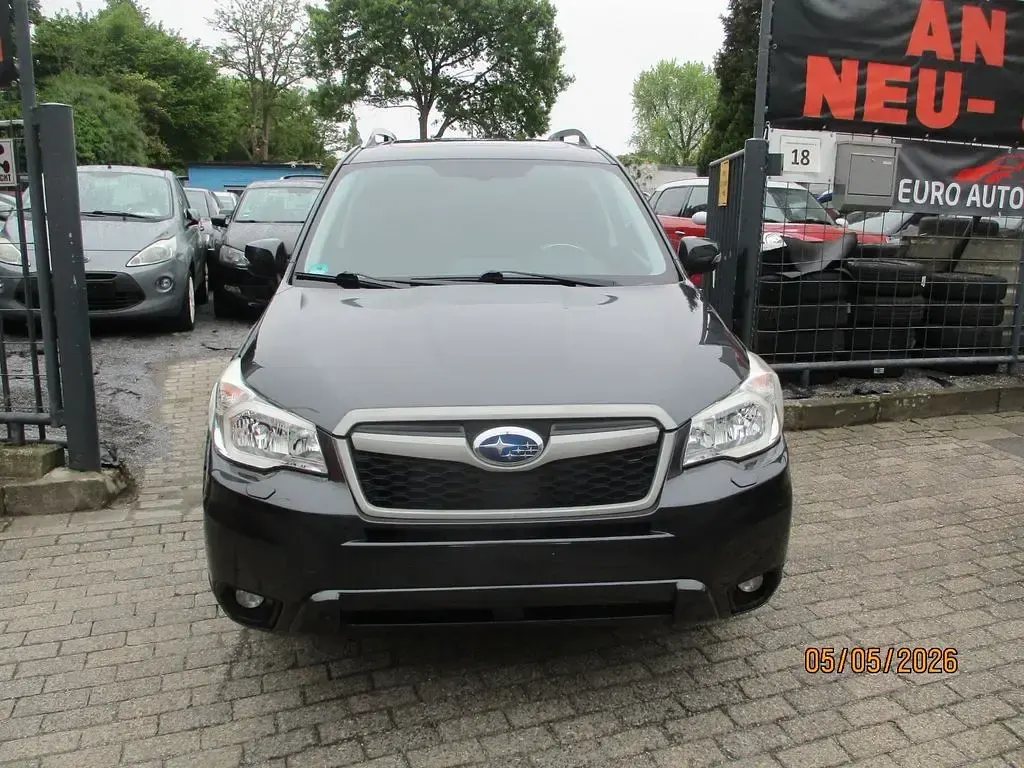 Usado Subaru Forester Exclusive+ 147 CV (108 kW) 2014 Gris SUV