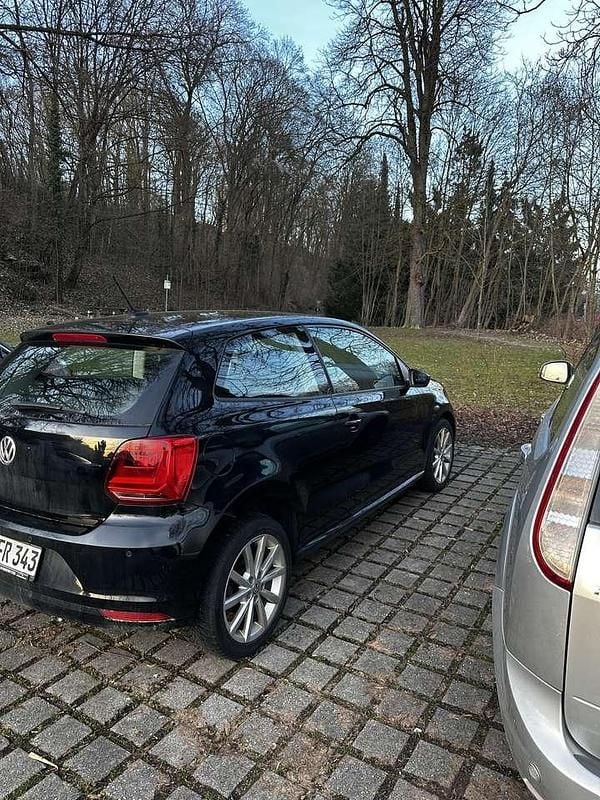 Usado VW Polo Highline 105 HP (77 kW) 2016 Sedan