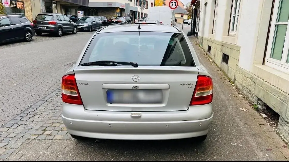 Gebraucht Opel Astra 101 PS (74 kW) 2001 Limousine