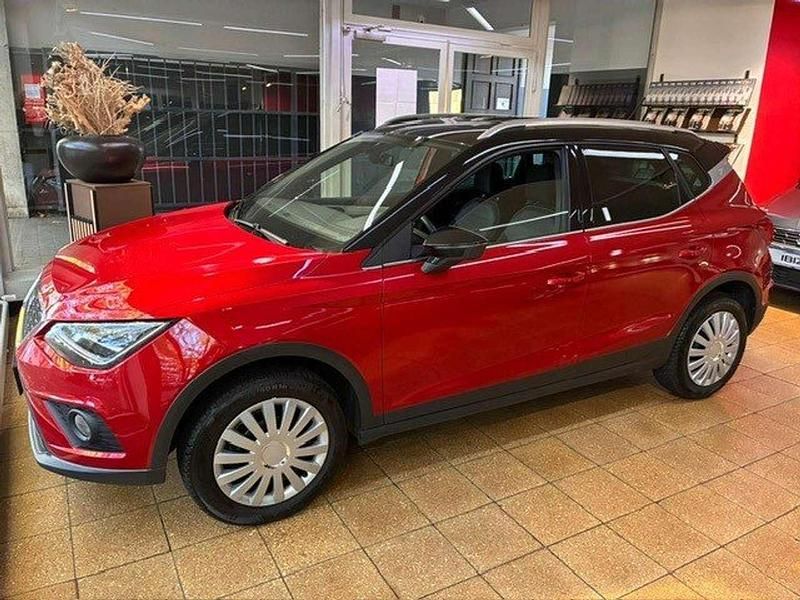 "desire" rot Gebraucht 2018 Seat Arona XCELLENCE SUV | 14.900 € (Fairer Preis) - Bild 1/4