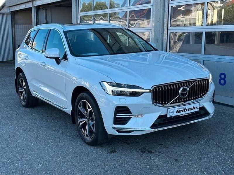 Weiß Gebraucht 2021 Volvo XC60 Inscription SUV | 39.990 € (Superpreis) - Bild 1/4