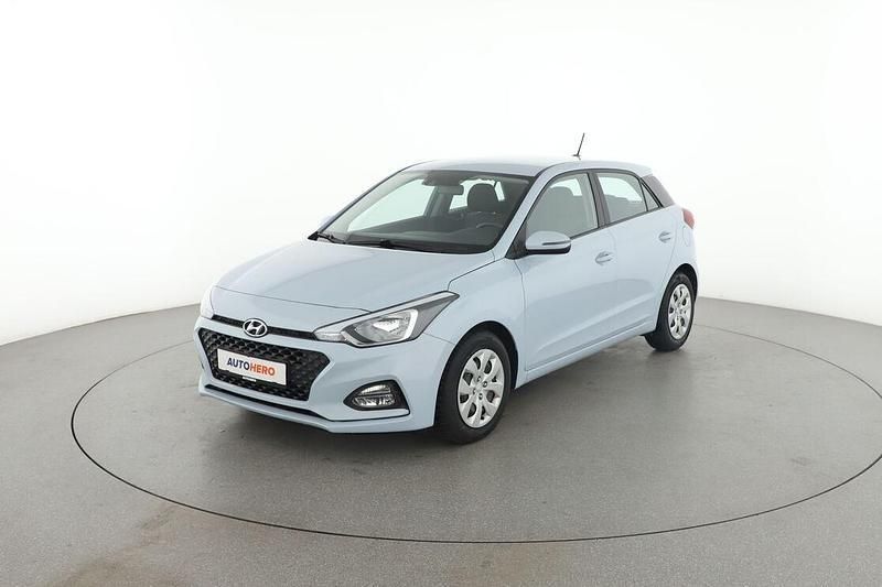 Weiß Gebraucht 2020 Hyundai i20 Active Kleinwagen | 14.290 € - Bild 1/3