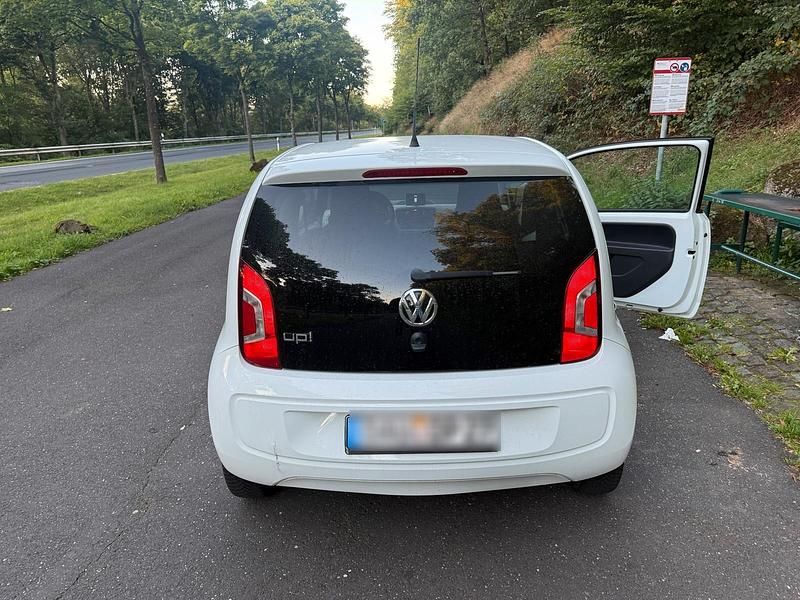 Weiß Gebraucht 2013 VW up! Kleinwagen | 3.200 € (Fairer Preis) - Bild 1/3