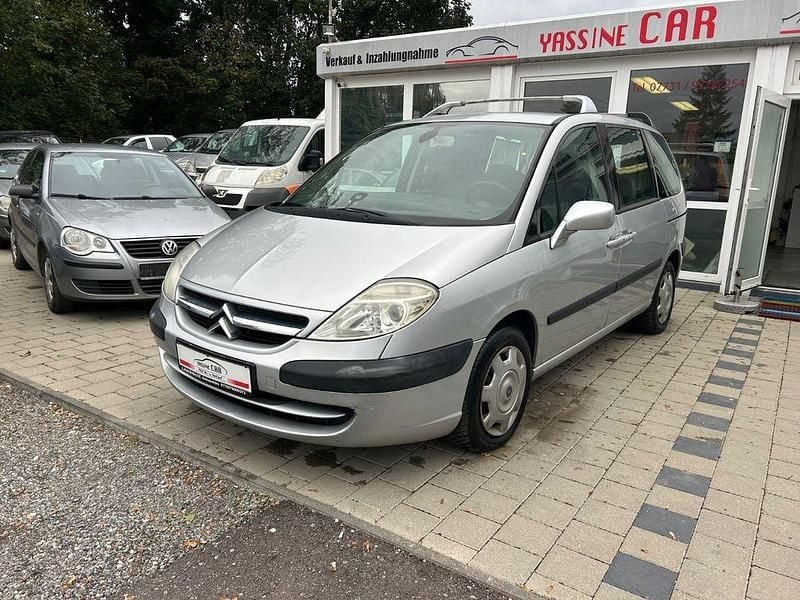 Grau Gebraucht 2007 Citroën C8 Comfort Van / Kleinbus | 700 € (Superpreis) - Bild 1/4