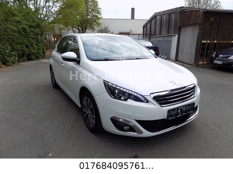 Gebraucht Peugeot 308 Allure 156 PS (114 kW) 2013 Limousine