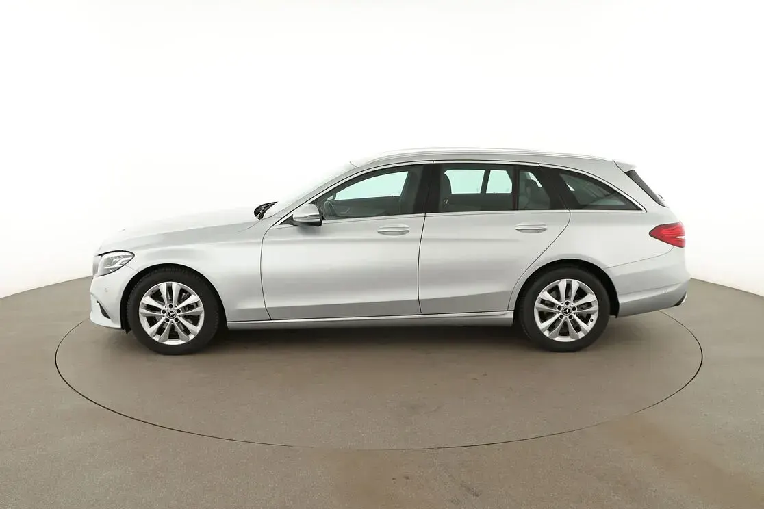 Gebraucht Mercedes C220 Avantgarde 194 PS (142 kW) 2019 Grau Kombi