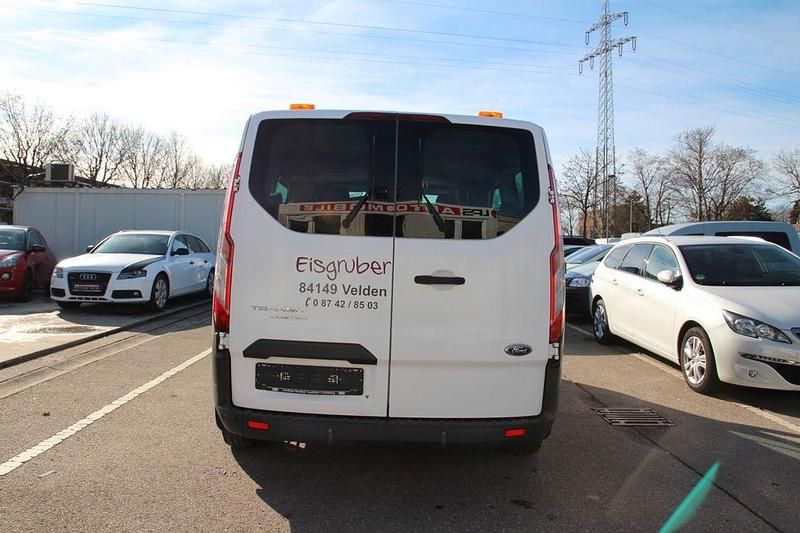 Używany Ford Transit Trend 101 KM (74 kW) 2015 Biały Kombi