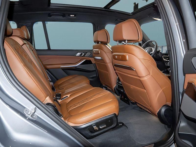 Ny BMW X7 352 HK (258 kW) 2025 Grå SUV