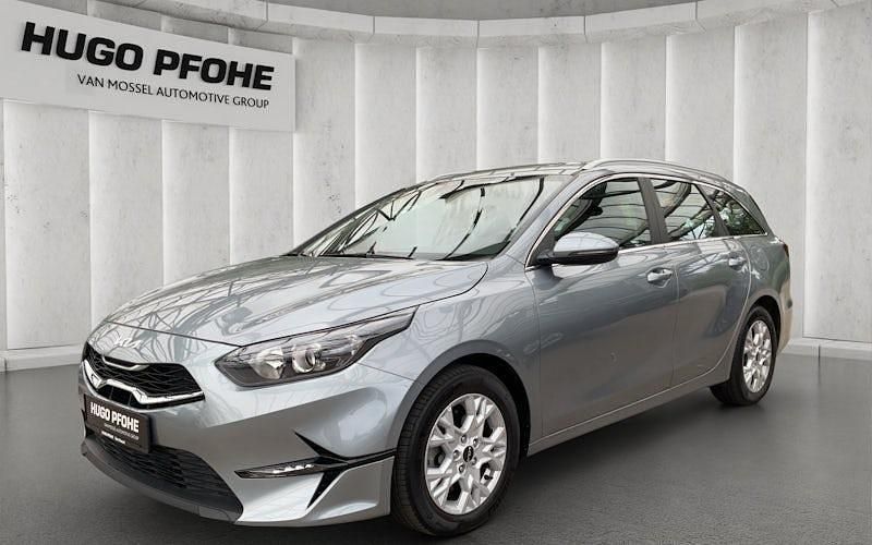 Gebraucht Kia Ceed Sportswagon Vision 120 PS (88 kW) 2023 Silber Kombi