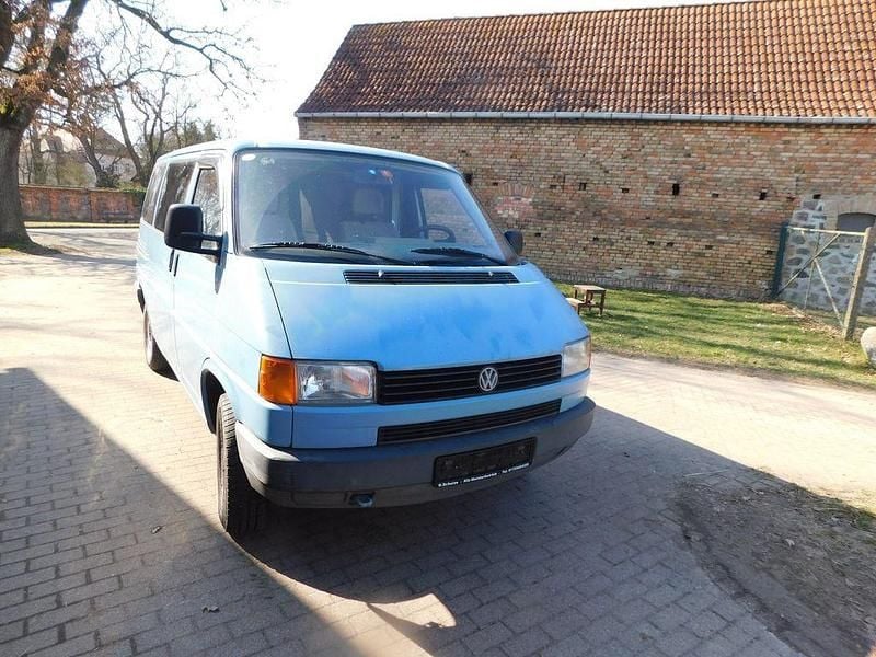 Second-hand VW Transporter 77 CP (56 kW) 1995 Albastru Van