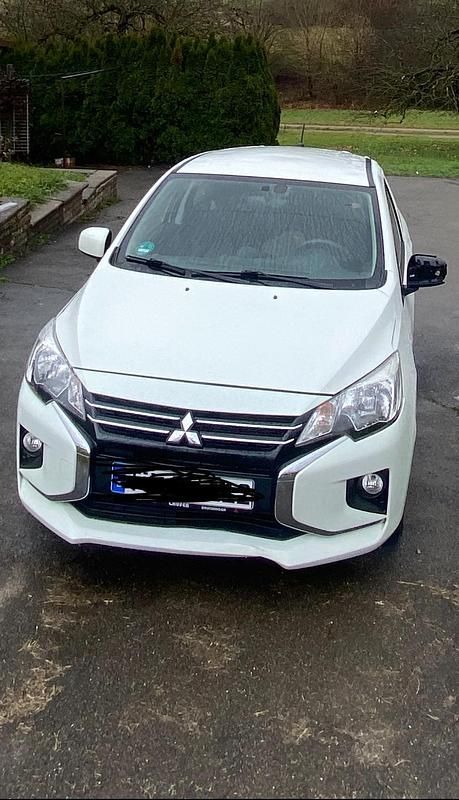 Weiß Gebraucht 2020 Mitsubishi Space Star Kleinwagen | 3.650 € (Superpreis) - Bild 1/4