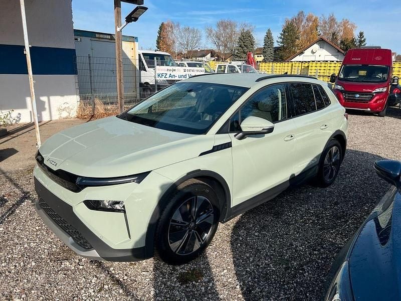 Grün Neu 2025 Skoda Elroq LAURIN & KLEMENT SUV | 41.890 € (Etwas zu teuer) - Bild 1/4