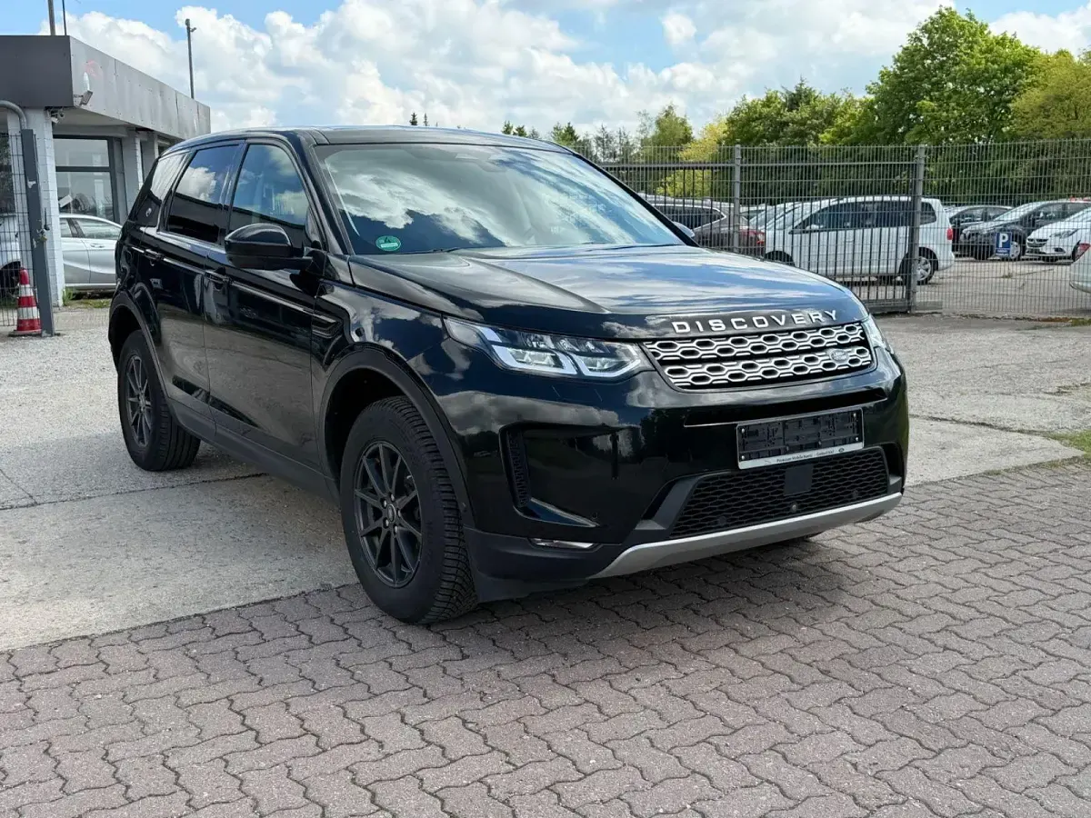 Gebraucht Land Rover Discovery Sport SE Dynamic 163 PS (119 kW) 2021 Santorini black SUV