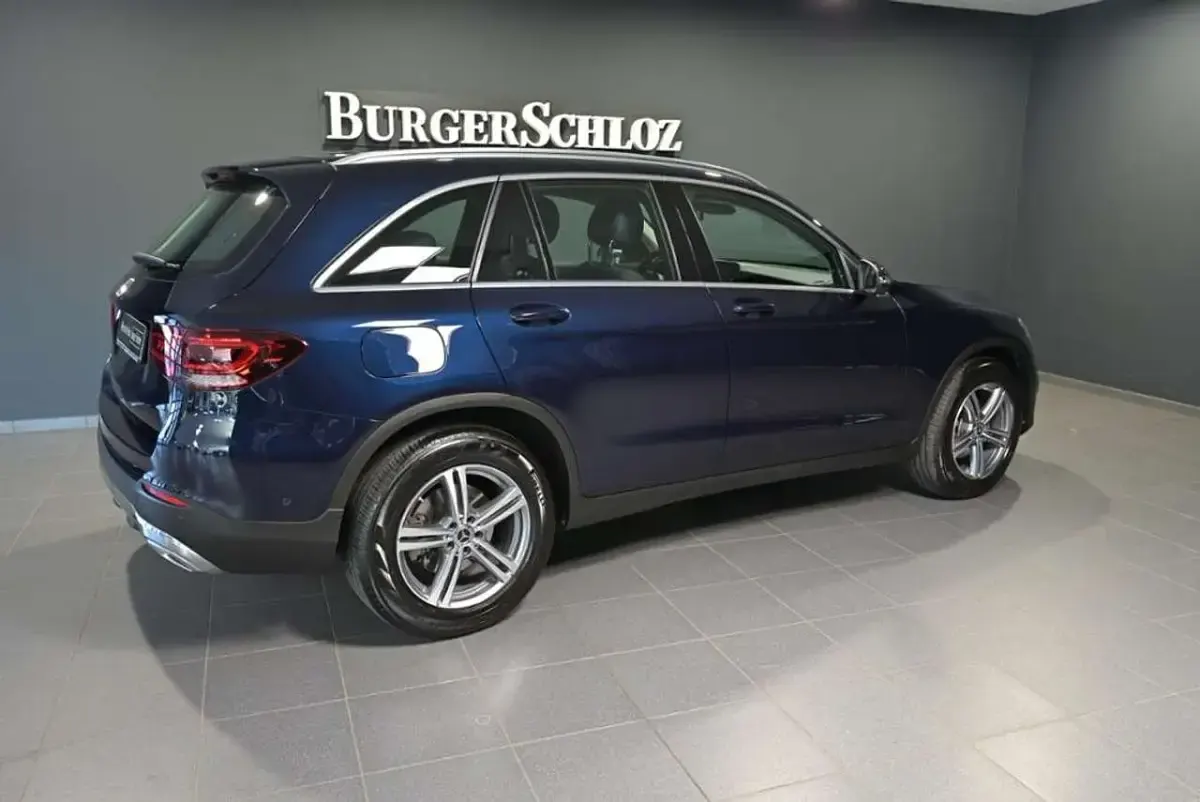 Gebraucht Mercedes GLC300 258 PS (189 kW) 2022 Blau SUV