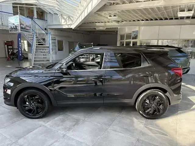 Neu KGM Korando 163 PS (119 kW) 2026 Schwarz SUV