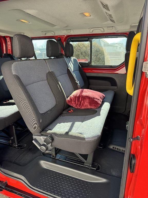 Gebraucht Opel Vivaro 90 PS (66 kW) 2015 Rot Van / Kleinbus