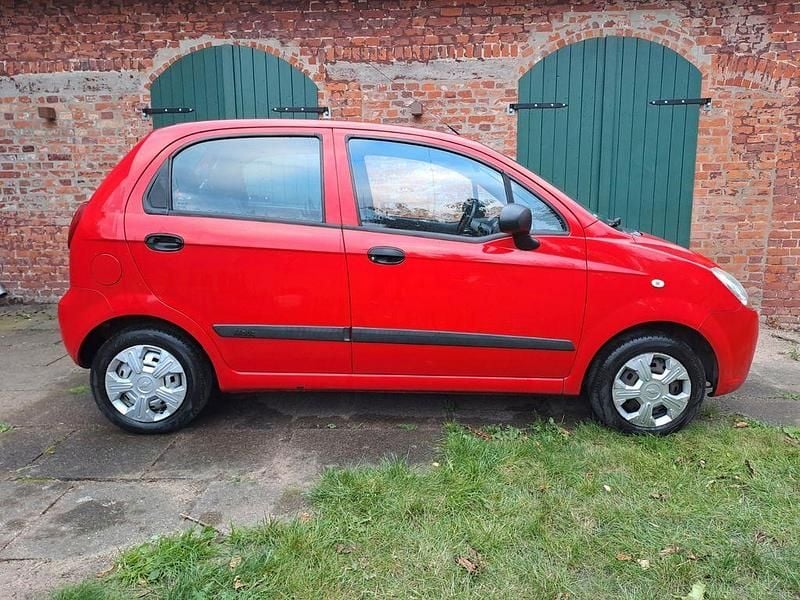 Gebraucht Chevrolet Matiz 52 PS (38 kW) 2009 Rot Kleinwagen