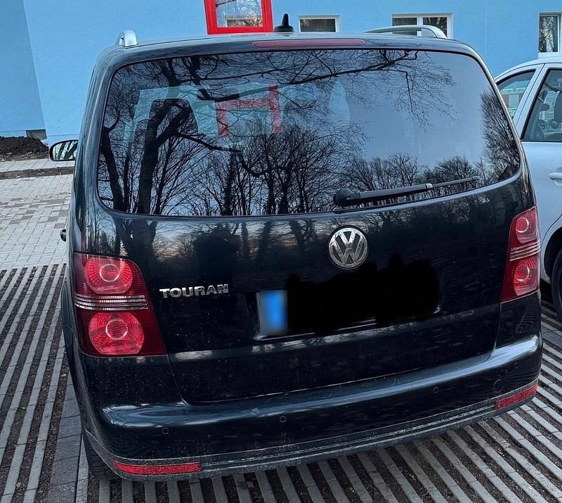 Gebraucht VW Touran 140 PS (102 kW) 2009 Schwarz Van / Kleinbus