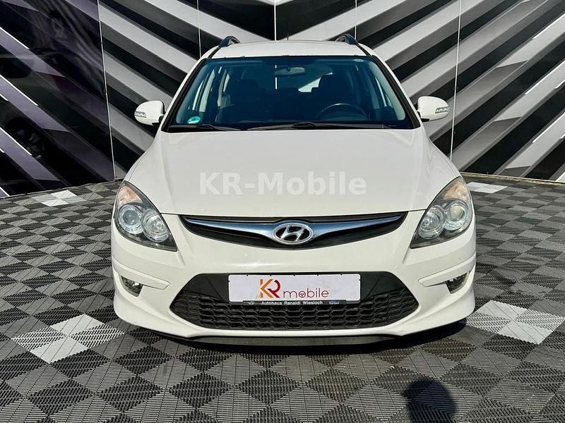 Gebraucht Hyundai i30 Edition+ 109 PS (80 kW) 2012 Weiß Kombi