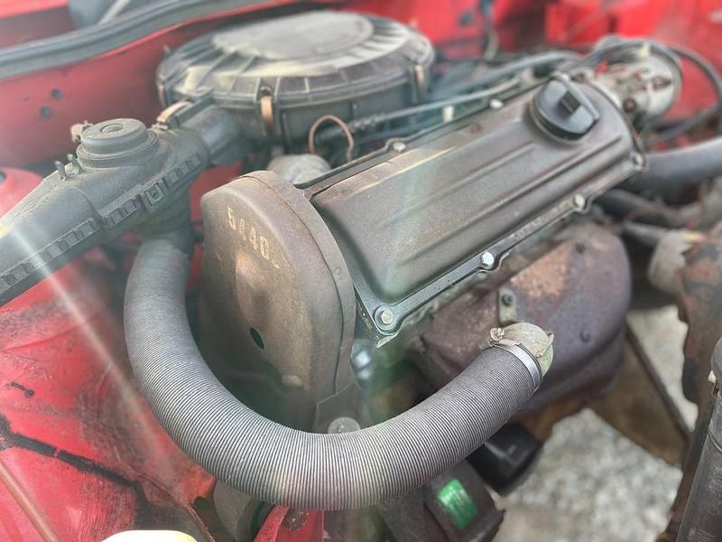 Gebraucht VW Golf II 50 PS (36 kW) 1983 Rot Kleinwagen