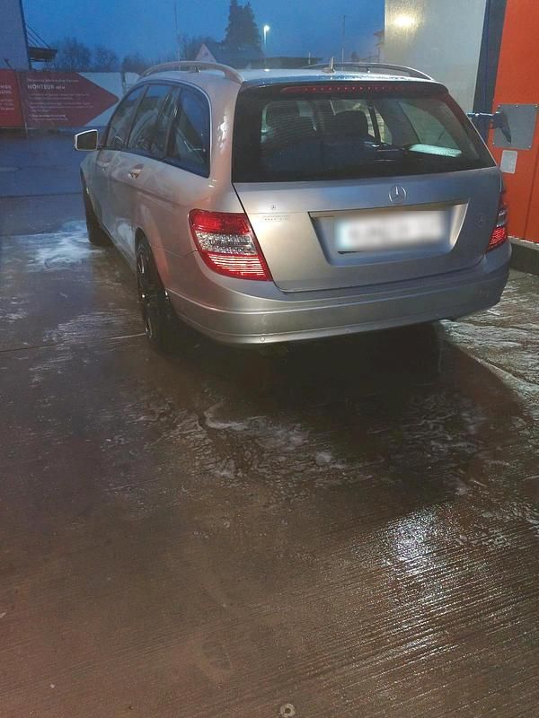 Gebraucht Mercedes C200 136 PS (100 kW) 2010 Silber Kombi