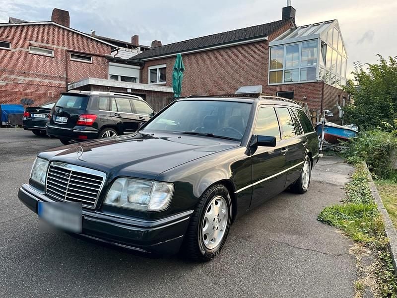 Usata Mercedes 220 1995 Nero Station wagon