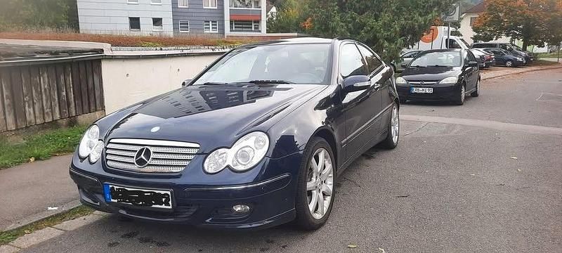 Gebraucht Mercedes CL230 204 PS (150 kW) 2007 Blau Coupé