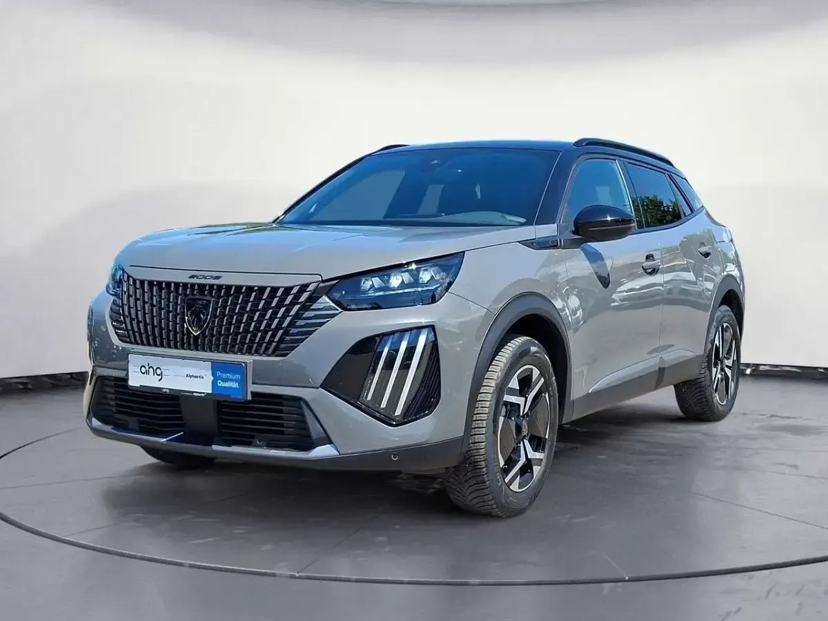 Gebraucht Peugeot 2008 GT 131 PS (96 kW) 2024 Grau SUV