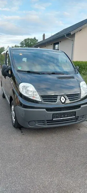 Second-hand Renault Trafic 114 CP (83 kW) 2012 Negru Monovolum