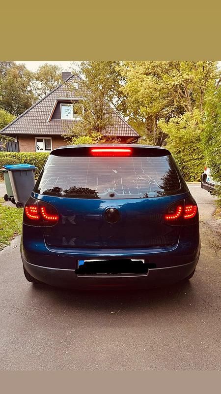 Blau Gebraucht 2005 VW Golf V GTI Kleinwagen | 1.799 € (Fairer Preis) - Bild 1/4