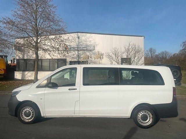 Weiß Gebraucht 2019 Mercedes Vito Kombi | 27.132 € - Bild 1/4