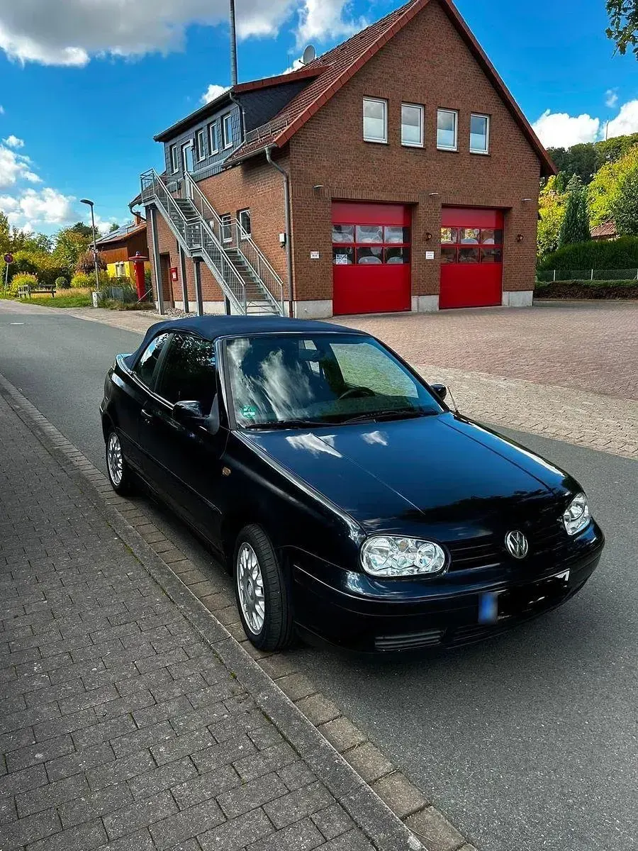 Gebraucht VW Golf Comfortline 75 PS (55 kW) 1999 Blau Cabrio