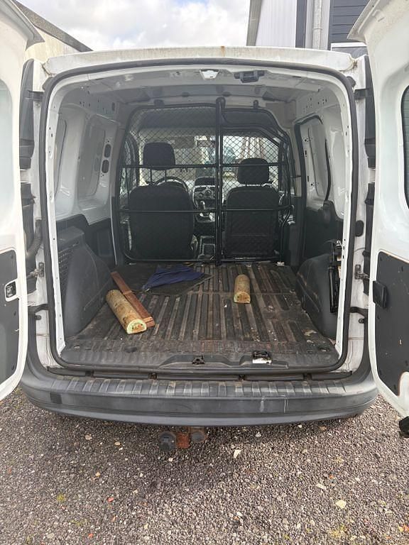 Gebraucht Renault Kangoo Authentique 75 PS (55 kW) 2015 Weiß Van / Kleinbus