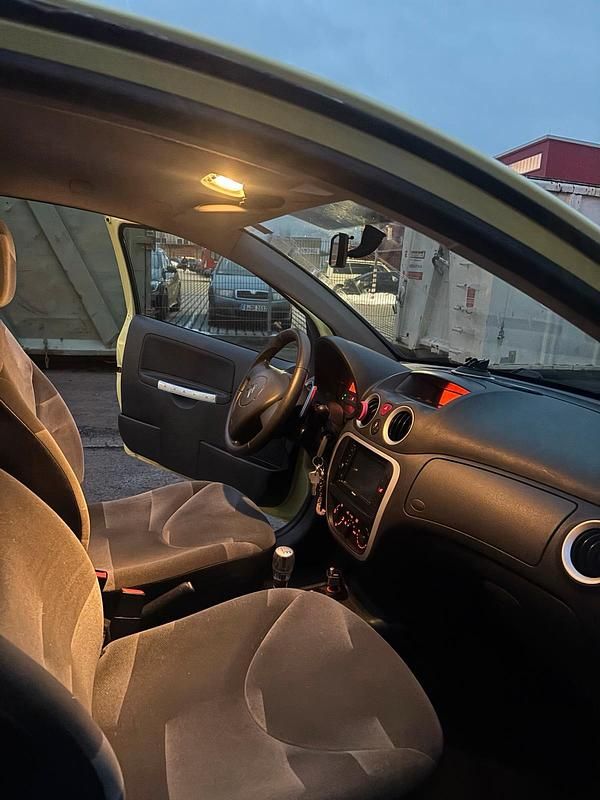 Usata Citroën C2 70 CV (51 kW) 2006 Giallo Utilitaria