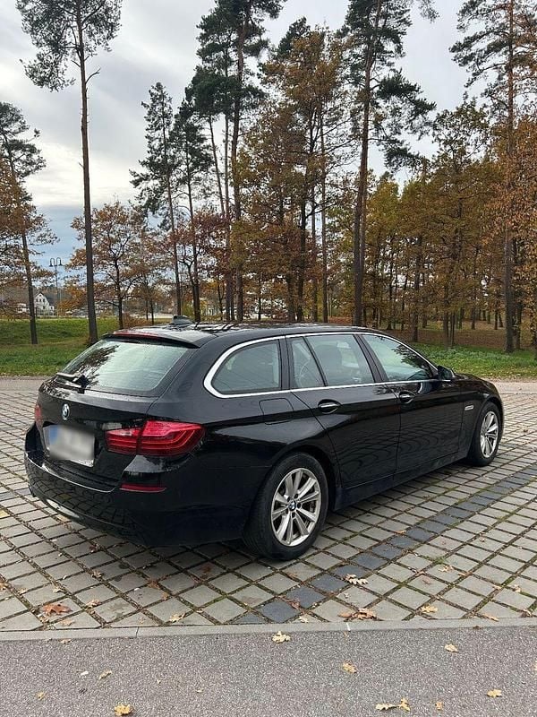 Gebraucht BMW 518 150 PS (110 kW) 2015 Schwarz Kombi