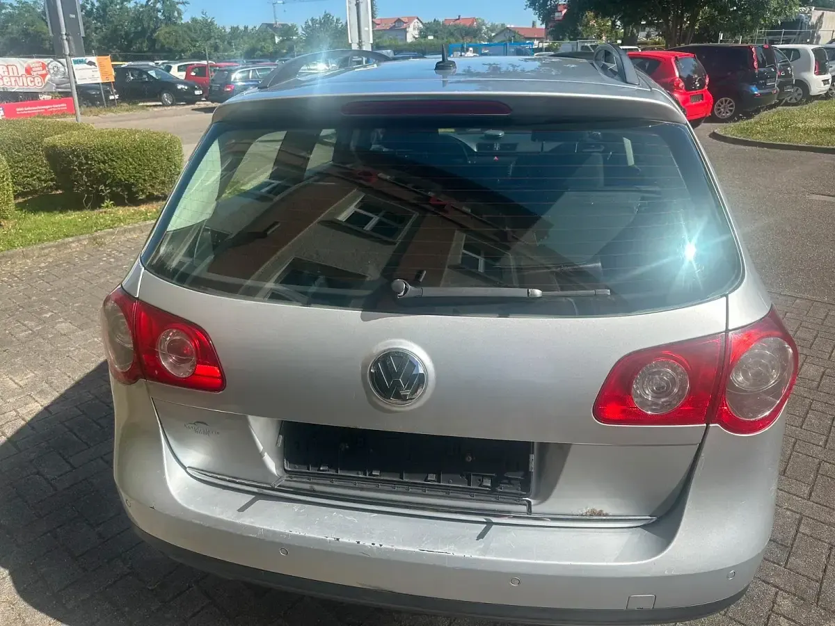 Gebraucht VW Passat 140 PS (102 kW) 2006 Silber Kombi