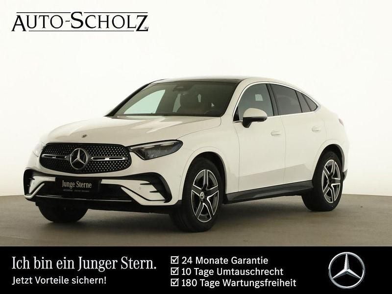 Weiß Gebraucht 2025 Mercedes GLC220 AMG Coupé | 63.364 € (Superpreis) - Bild 1/4