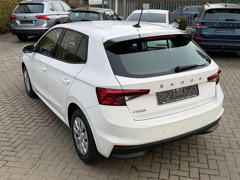 Gebraucht Skoda Fabia Active 95 PS (69 kW) 2022 Weiß Kleinwagen