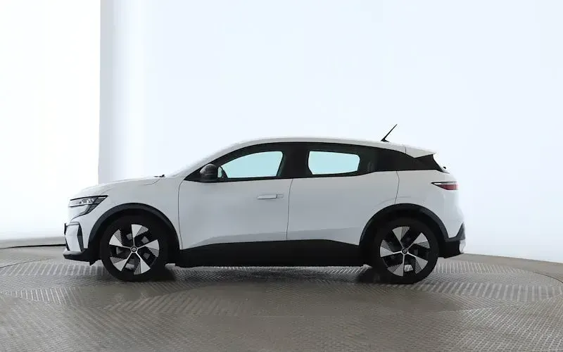 Gebraucht Renault Megane E-Tech Equilibre 160 kW (218 PS) 2022 Weiss Limousine