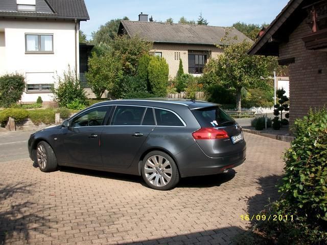Gebraucht Opel Insignia 299 PS (219 kW) 2009 Grau metallic Kombi
