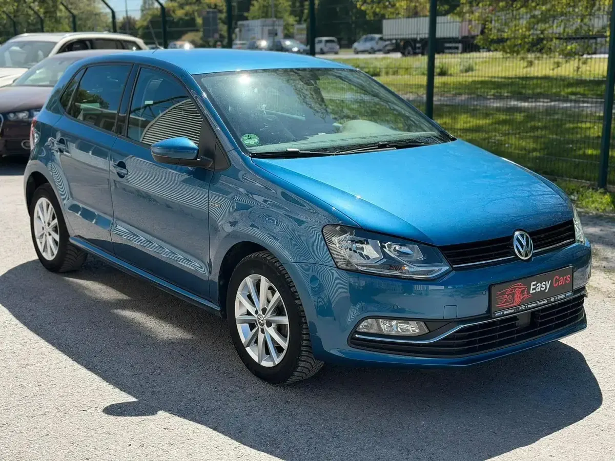 Gebraucht VW Polo LOUNGE 90 PS (66 kW) 2015 Blau Kleinwagen